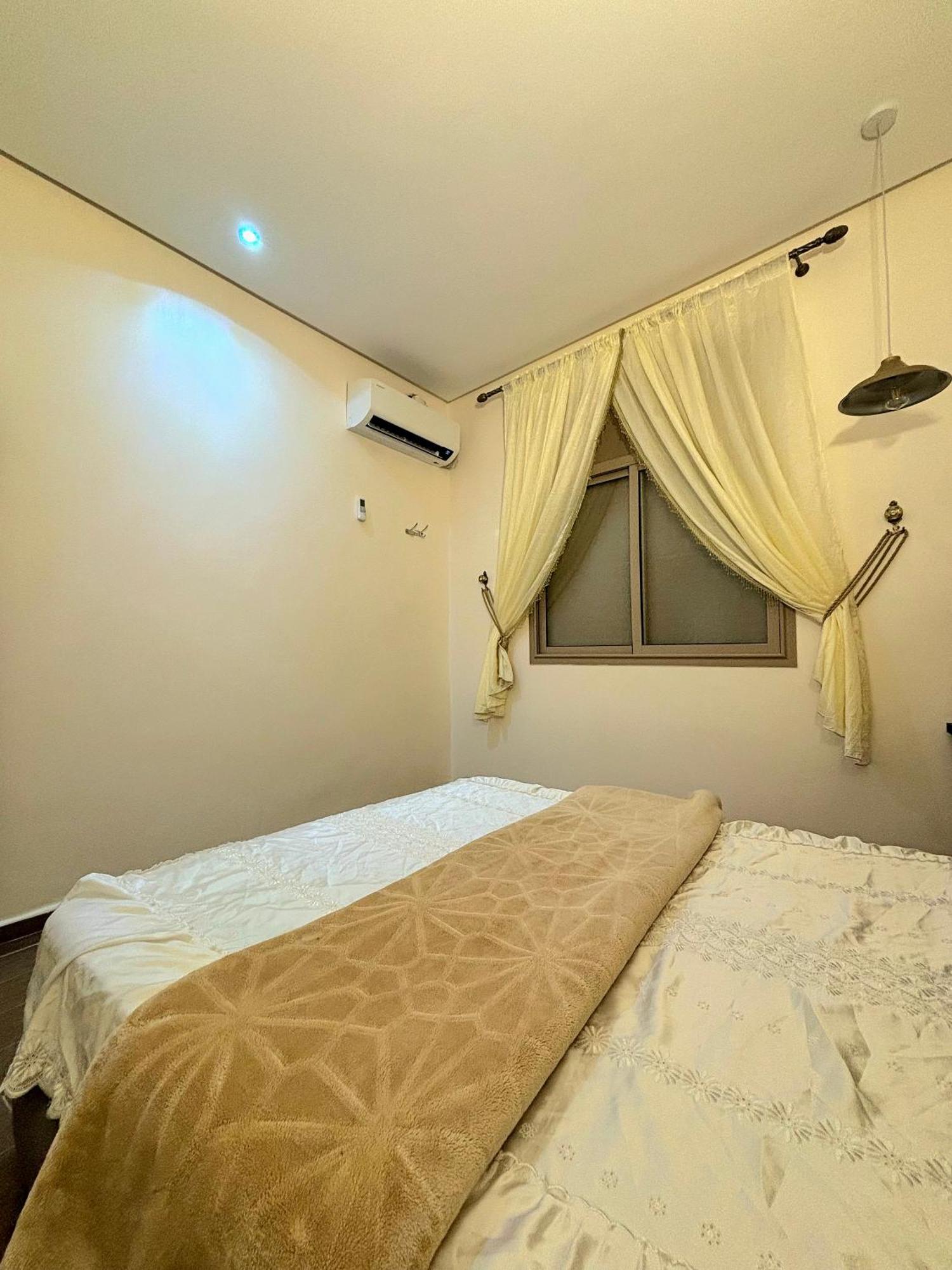 Issli Appartment Climatise Hiver Et Ete Azrou Extérieur photo